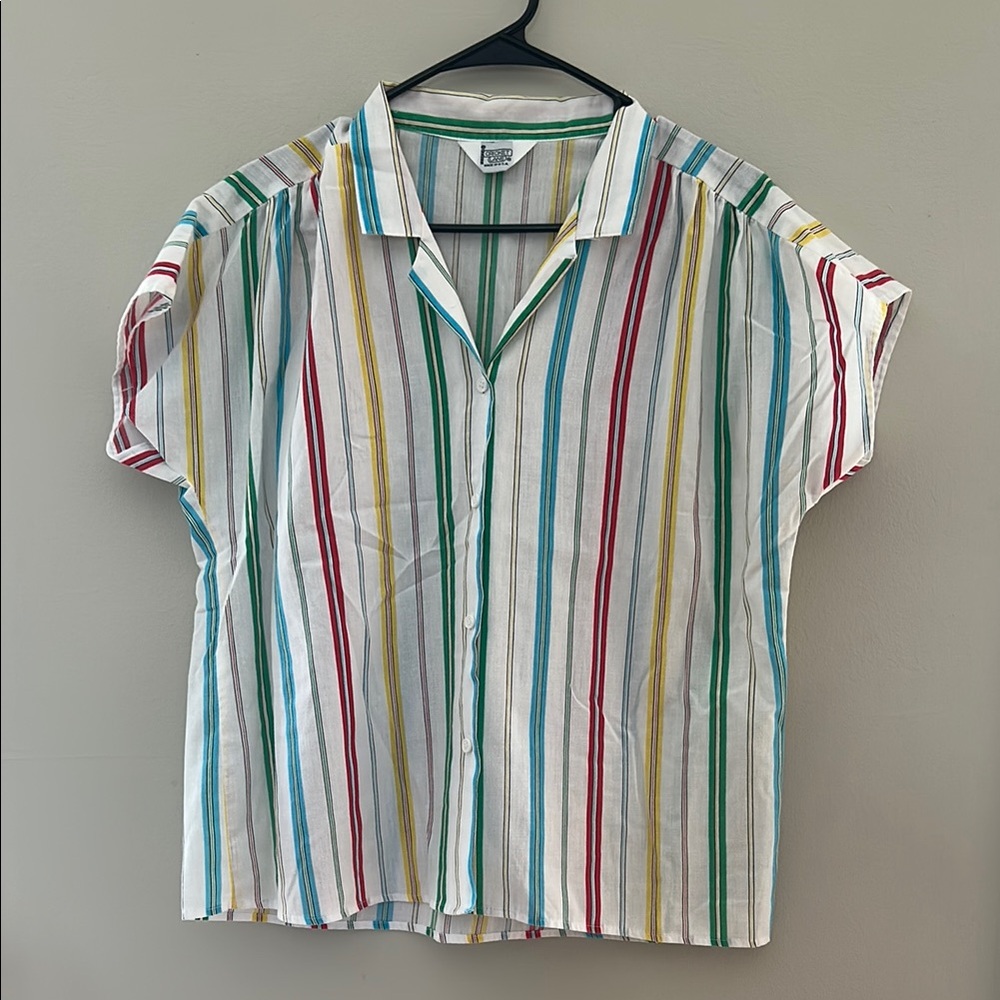 No Size/ One Size - Cricket Lane White and Red Casual Button Down Shirt
